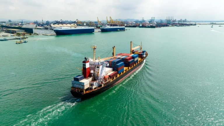 Sea freight service in Dubai